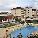 Villa Amfora *